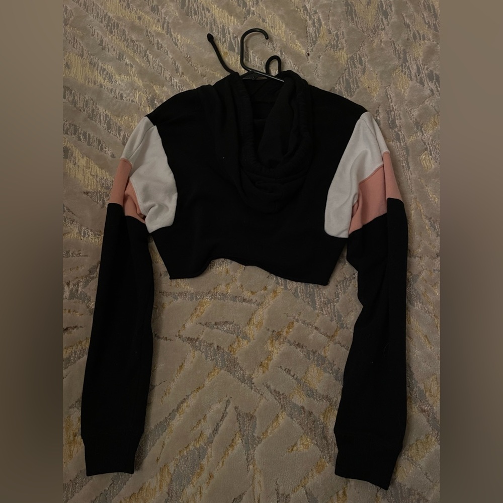 Hollister Cropped Hoodie